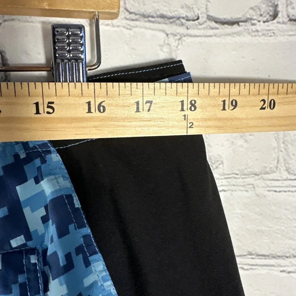 PELAGIC Board Shorts 36 Ambush Digital Blue Camo Pocket Board Swim Trunks Men's‎